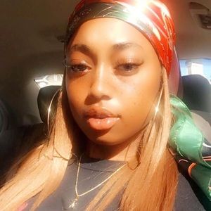 Meet your Posher, Keyaira